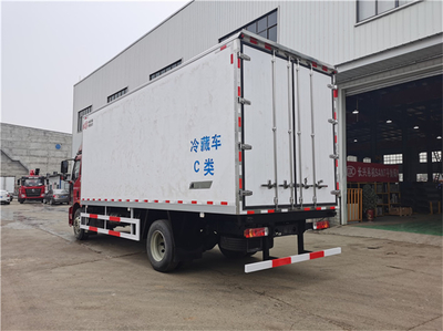 雞苗車金杯廂式冷藏車供應(yīng) 專業(yè)運輸解決方案